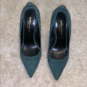 Hunter green suede Saint Laurent pump 38